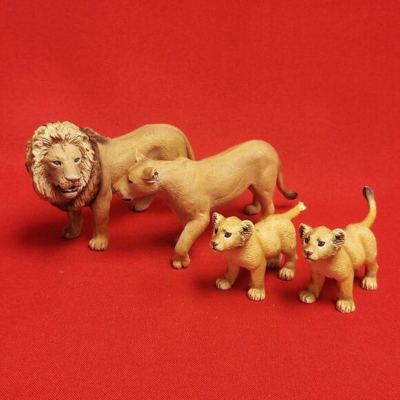 Set of Schleich Lion Figurines Lion Lioness Two Lion Cubs Wild Life Collection - Picture 4 of 12